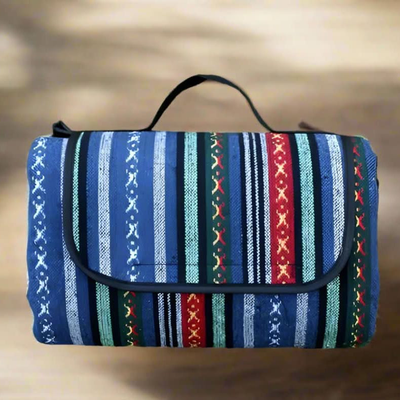 OUTDOORBLANKET – Wasserdichte Picknickdecke mit Ethno-Design für Camping und Ausflüge